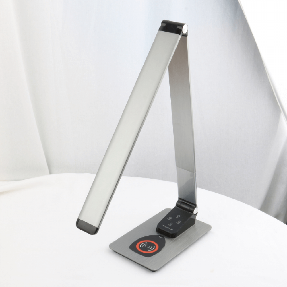Q1 Wireless charging Table Lamp with color temperature adjustment, 3000-6000K in Stainless steel